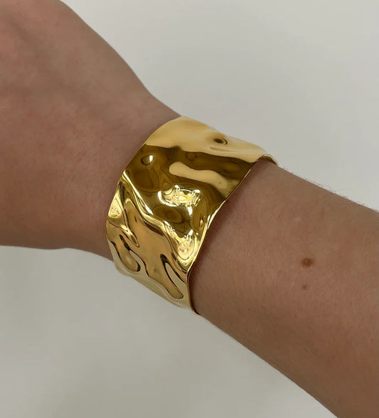 Elegant Gold Cuff Bracelet