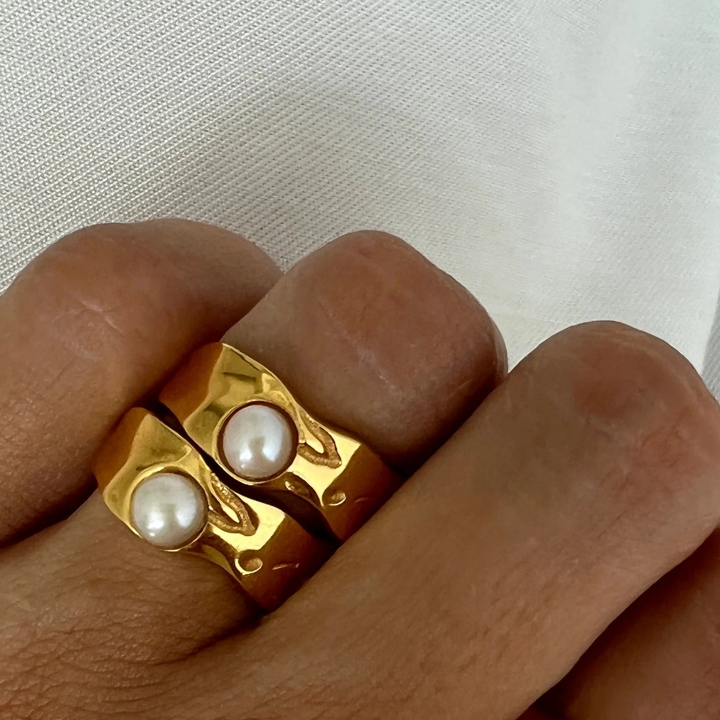 Elegant Pearl & Gold Ring